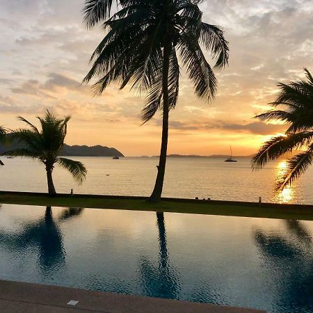 D-Lux 4 Bed Beachfront Apartment With Sea View Cape Panwa Bagian luar foto