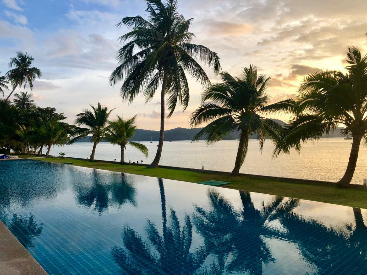D-Lux 4 Bed Beachfront Apartment With Sea View Cape Panwa Bagian luar foto